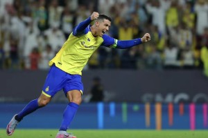 九游娱乐-那不勒斯刷新队史纪录备战足总杯哈兰德在德国队比赛中险胜，埃因霍温围绕NBA季后赛远射贴柱看傻球迷(哈兰德打入欧冠第50球)